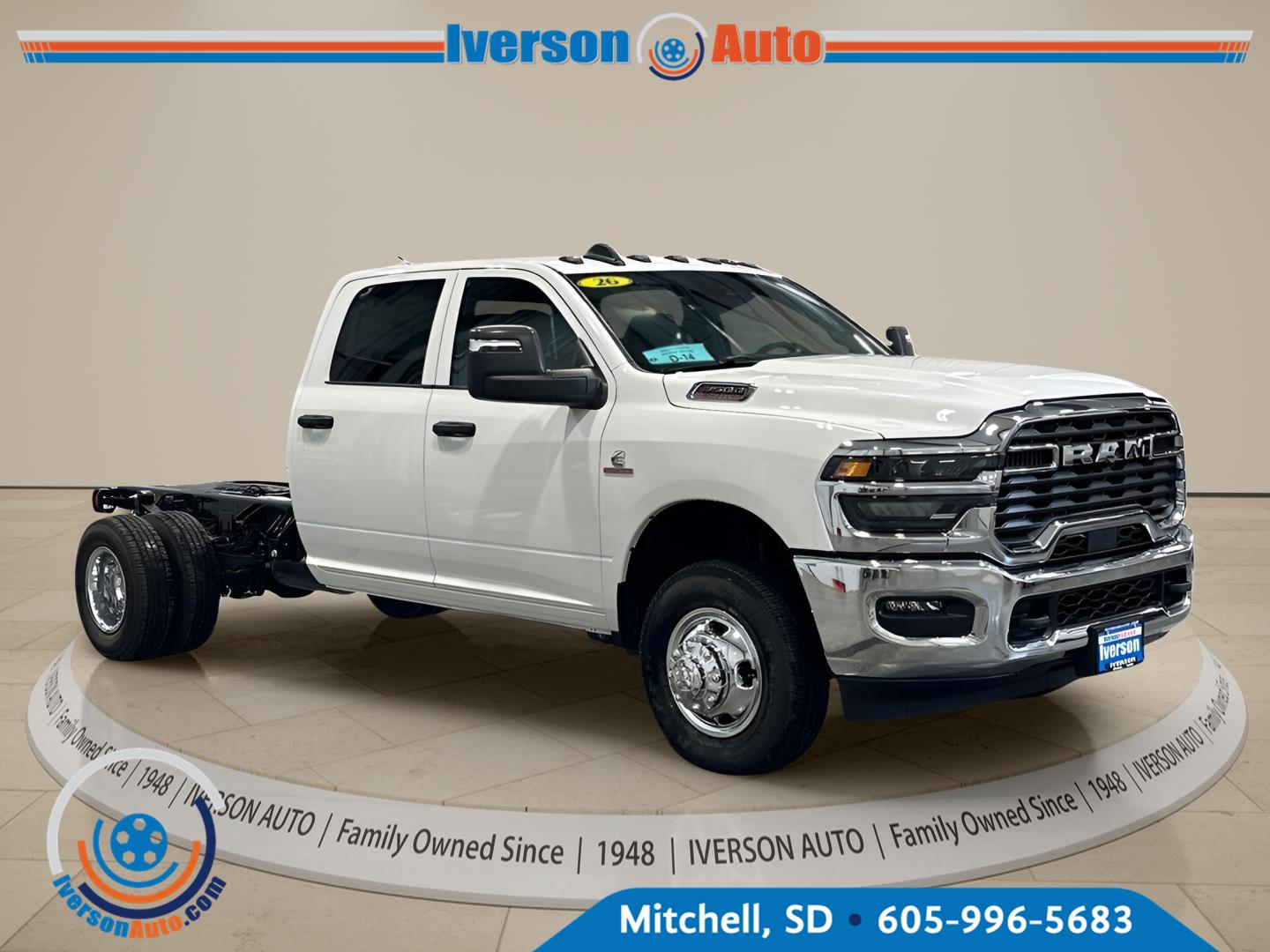 Bright White Clearcoat 2026 RAM 3500 Chassis Pickup Truck Four-Wheel Drive 8-Speed Automatic