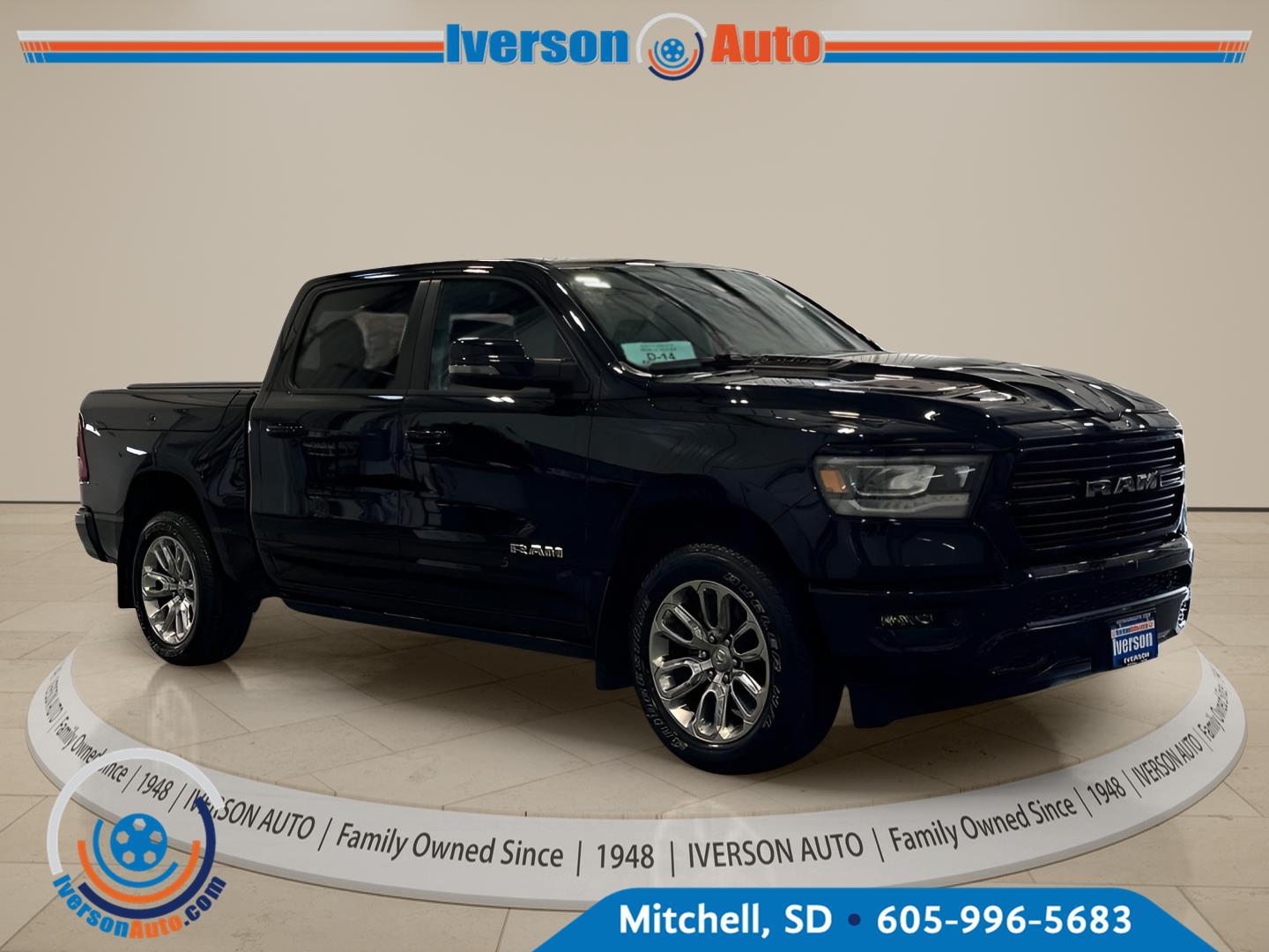 2024 RAM 1500 Laramie Crew Cab 4WD
