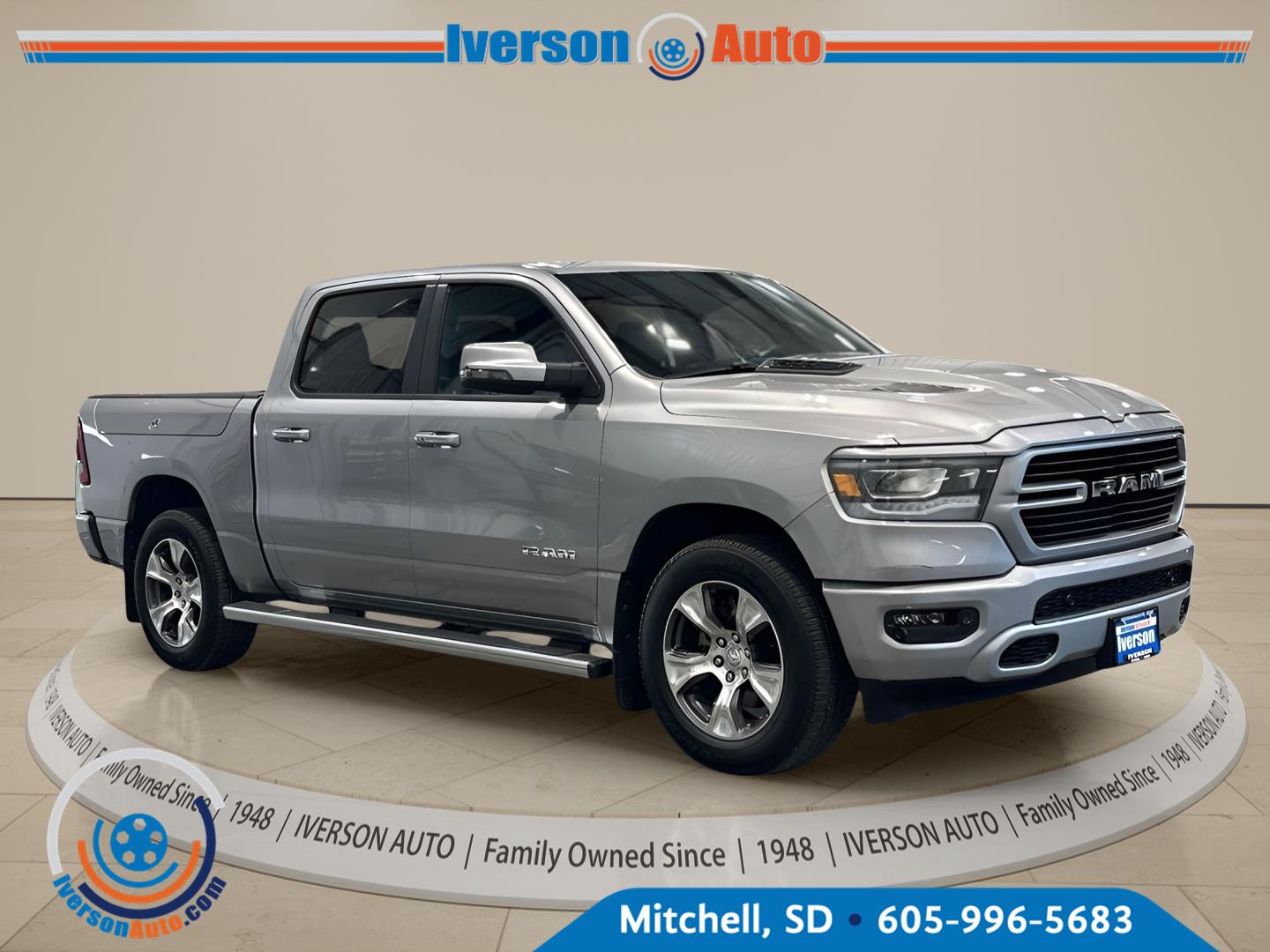 2024 RAM 1500 Laramie Crew Cab 4WD