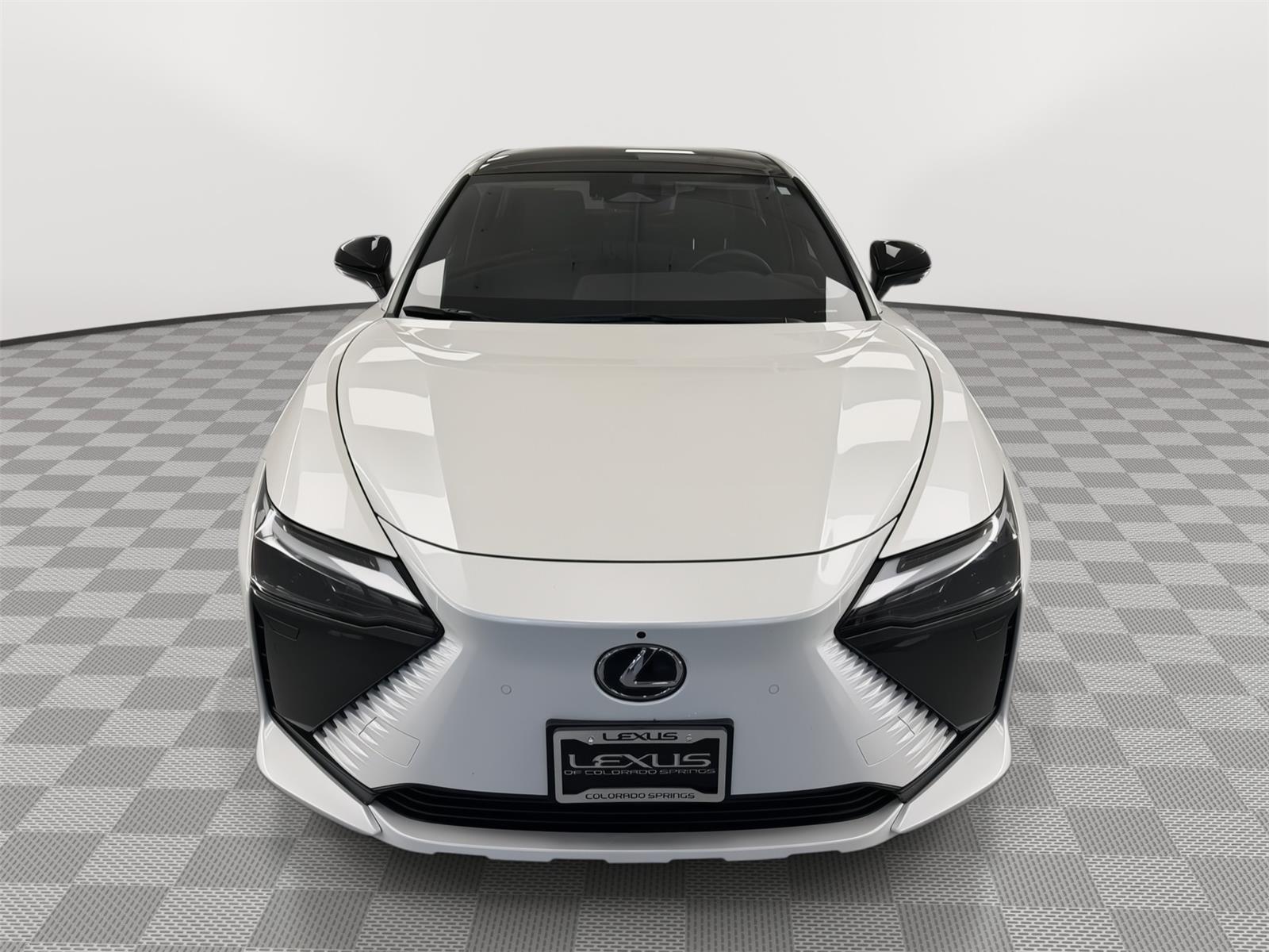 View vehicle photo 7