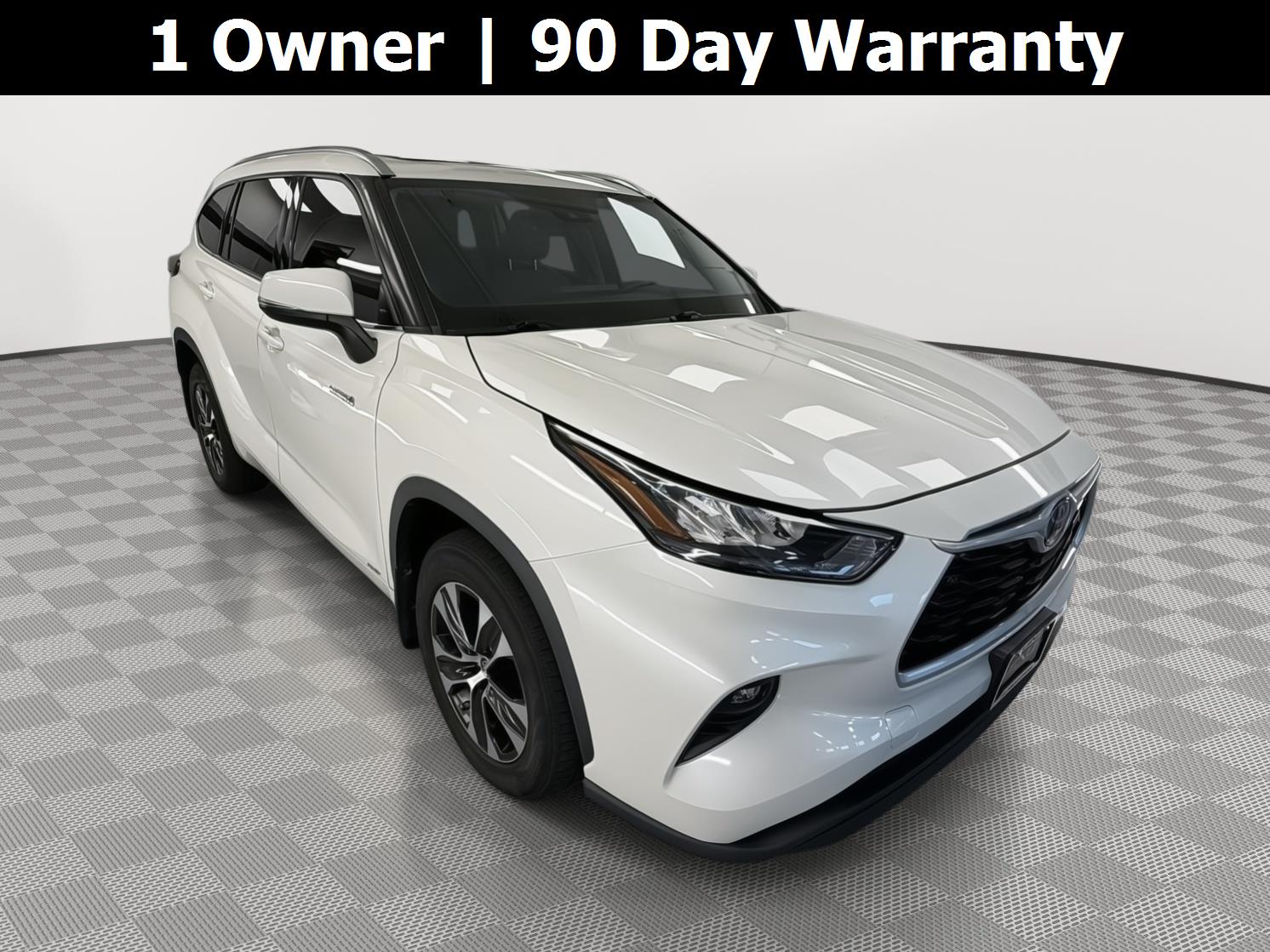 White (Blizzard Pearl) 2020 Toyota Highlander Hybrid SUV / Crossover All-Wheel Drive Continuously Variable Transmission