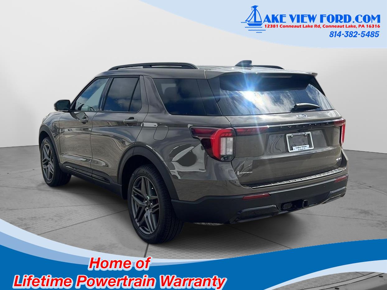 2026 Ford Explorer ST-Line - 10