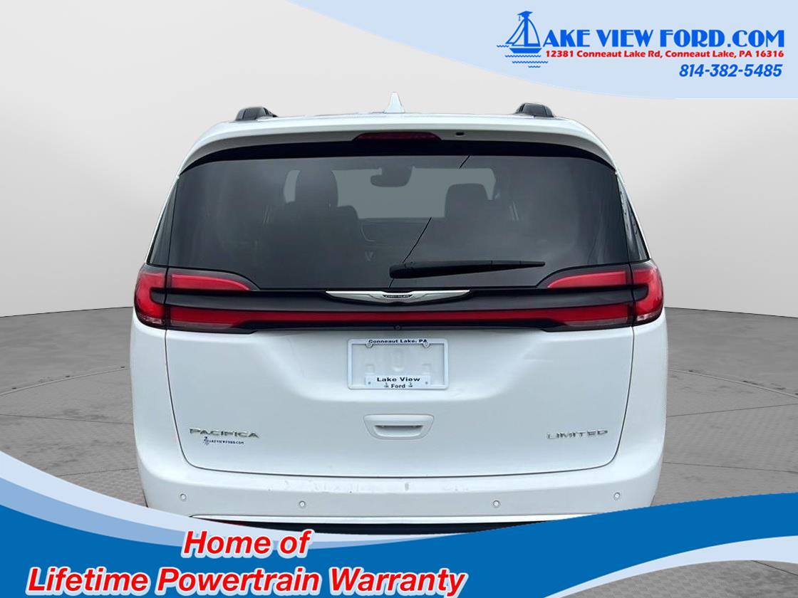 2022 Chrysler Pacifica Limited at McCandless Ford