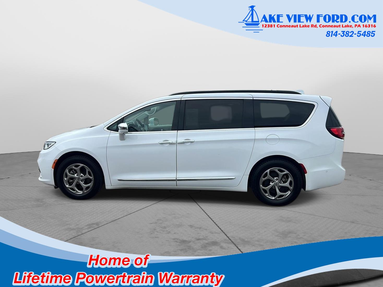 2022 Chrysler Pacifica Limited at McCandless Ford