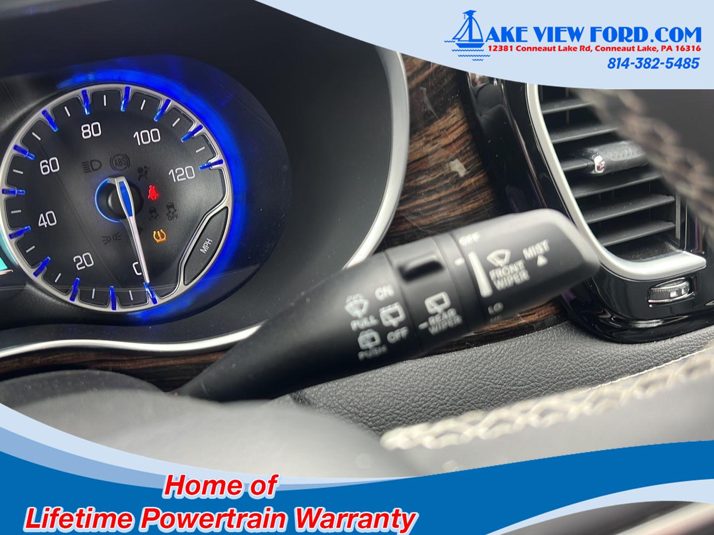 2022 Chrysler Pacifica Limited at McCandless Ford