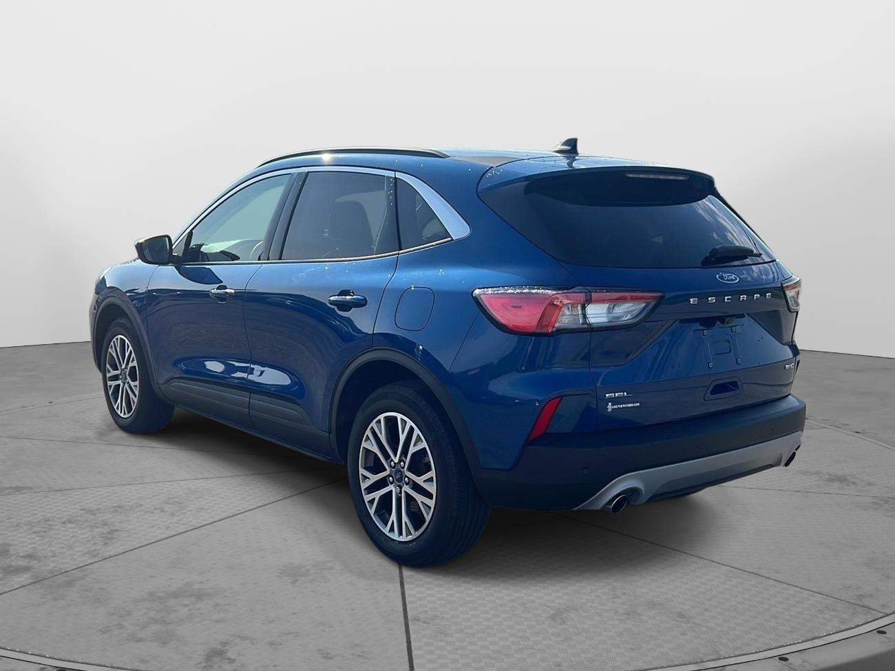2022 Ford Escape photo 15 of 39