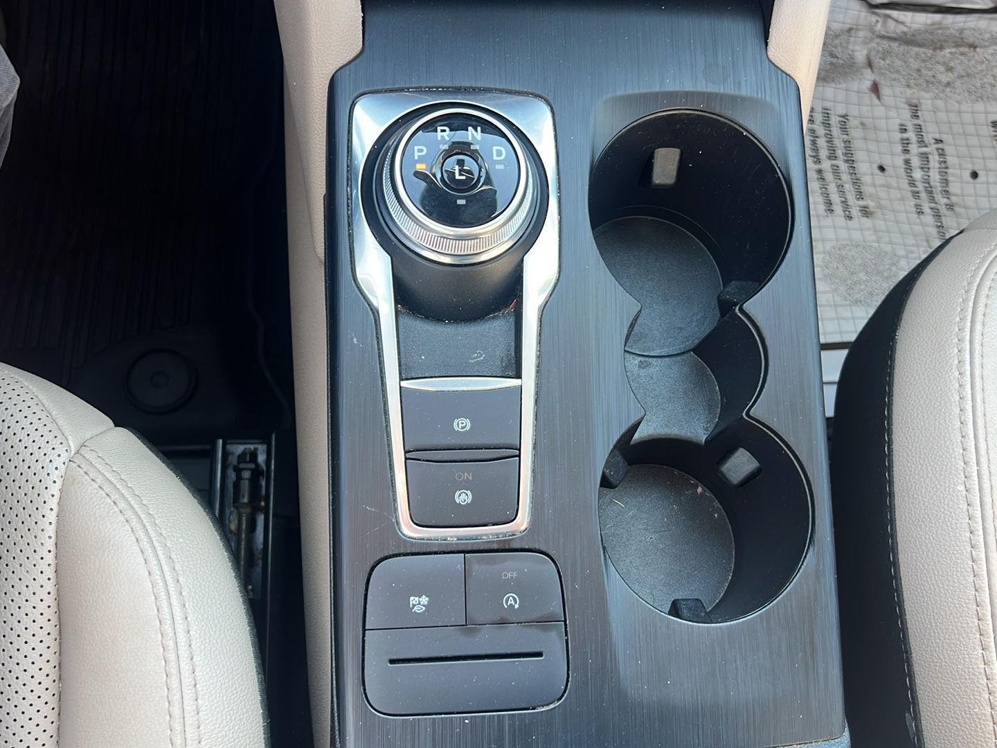 2022 Ford Escape photo 31 of 39
