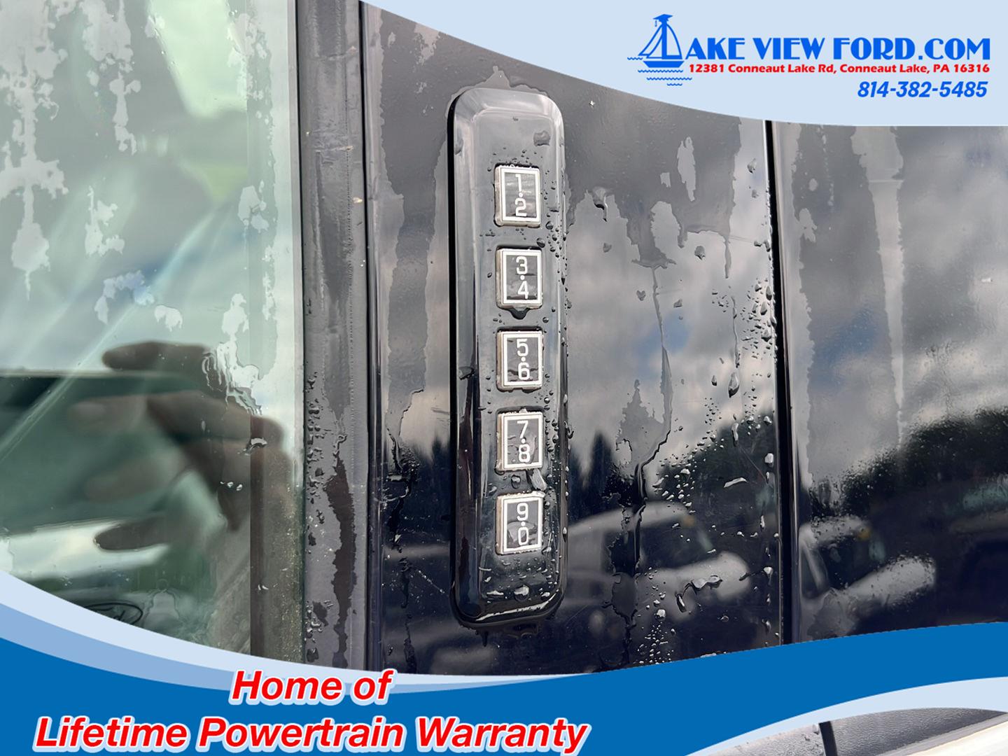 2022 Ford Super Duty F-350 SRW LARIAT at Lake View Ford