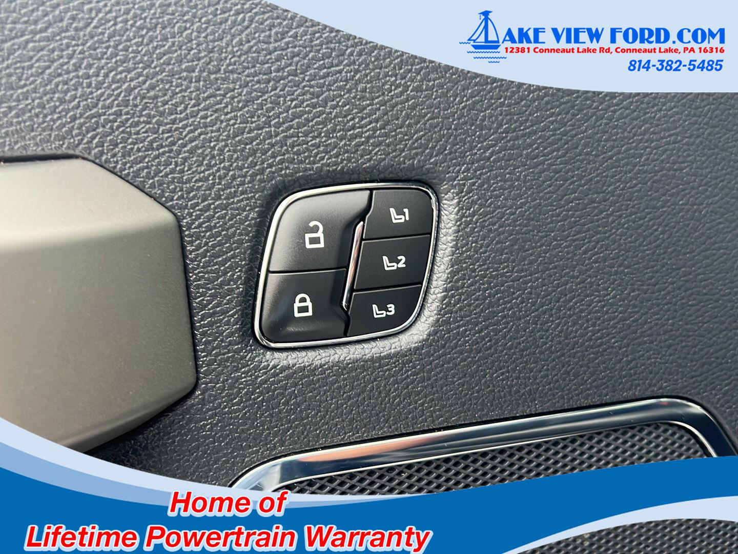 2022 Ford Super Duty F-350 SRW LARIAT at Lake View Ford