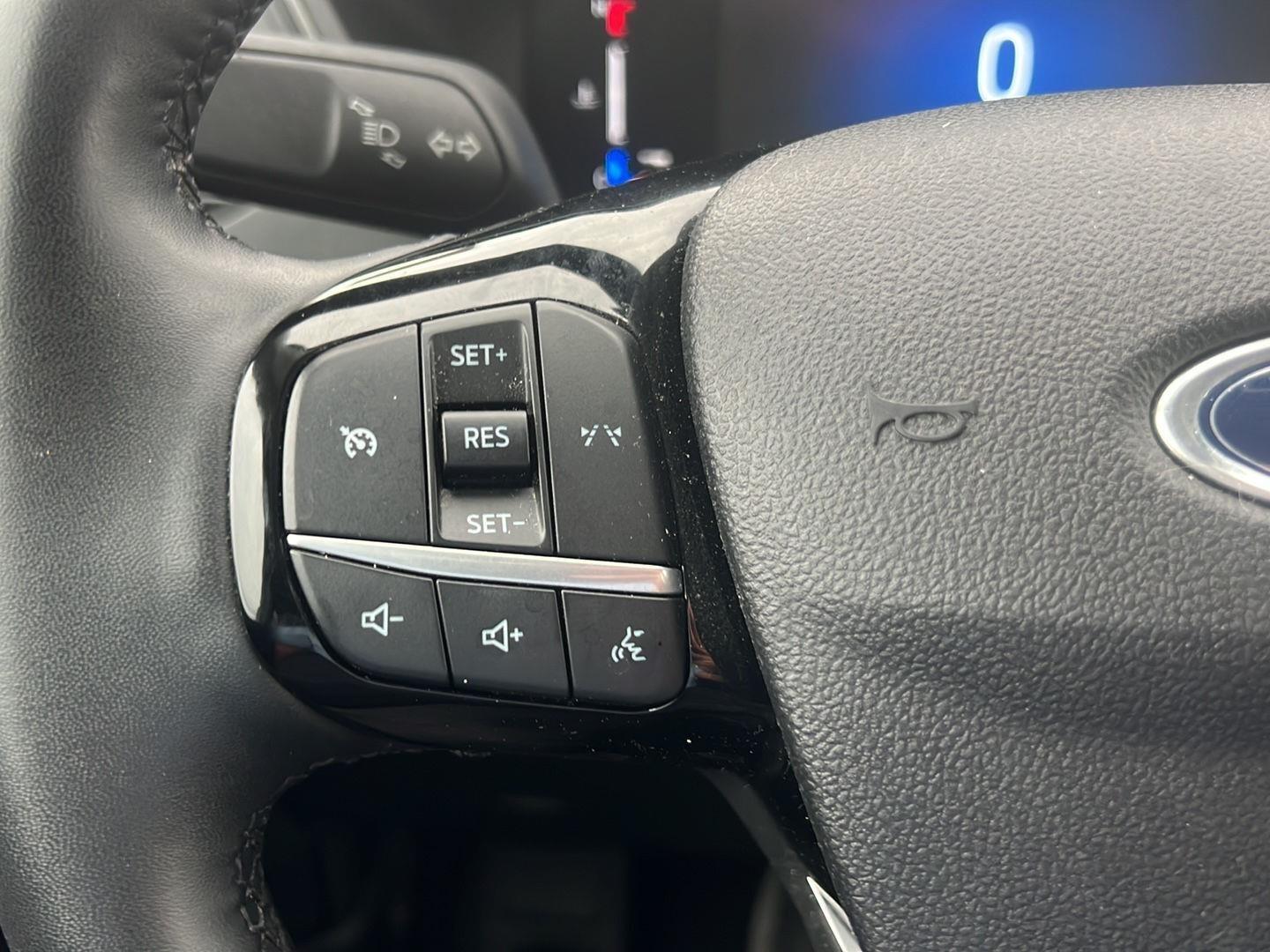 2023 Ford Escape photo 23 of 39