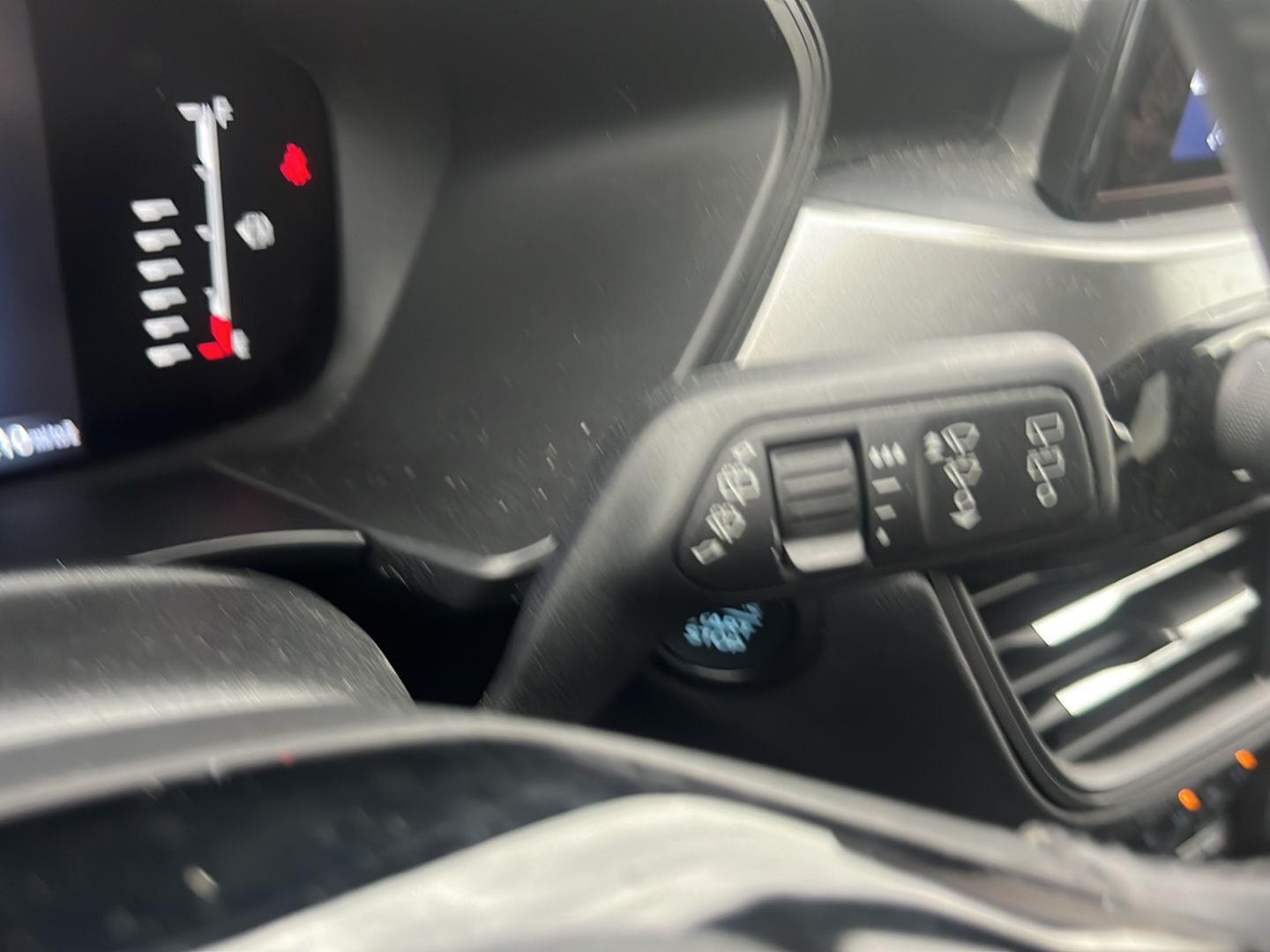 2023 Ford Escape photo 26 of 39