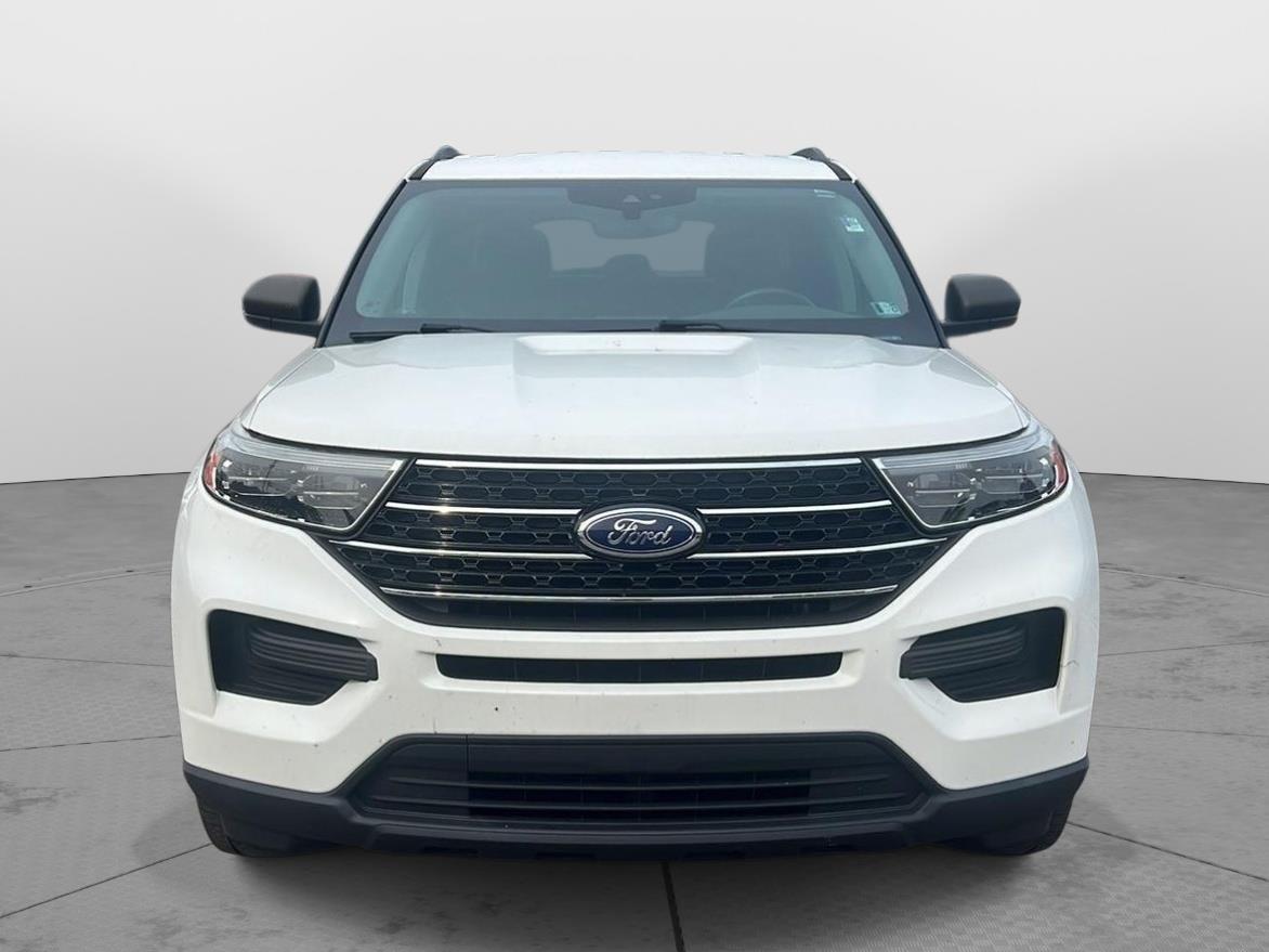 2021 Ford Explorer photo 4 of 47
