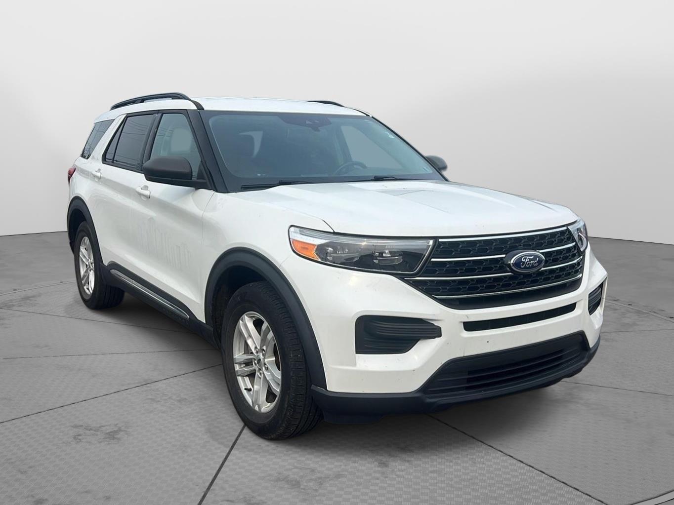 2021 Ford Explorer photo 5 of 47