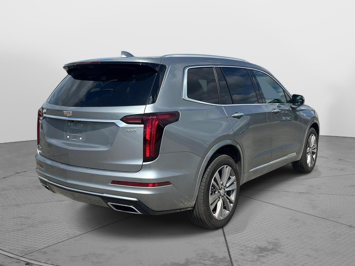 2025 Cadillac XT6 photo 11 of 60