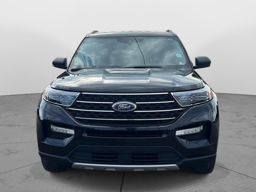 2023 Ford Explorer photo 16 of 51