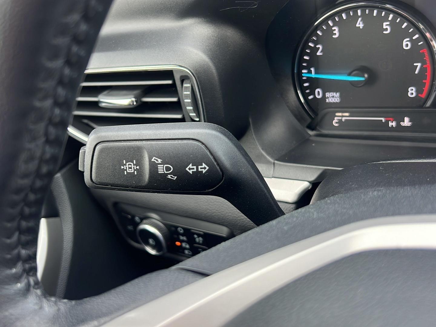 2023 Ford Explorer photo 29 of 51