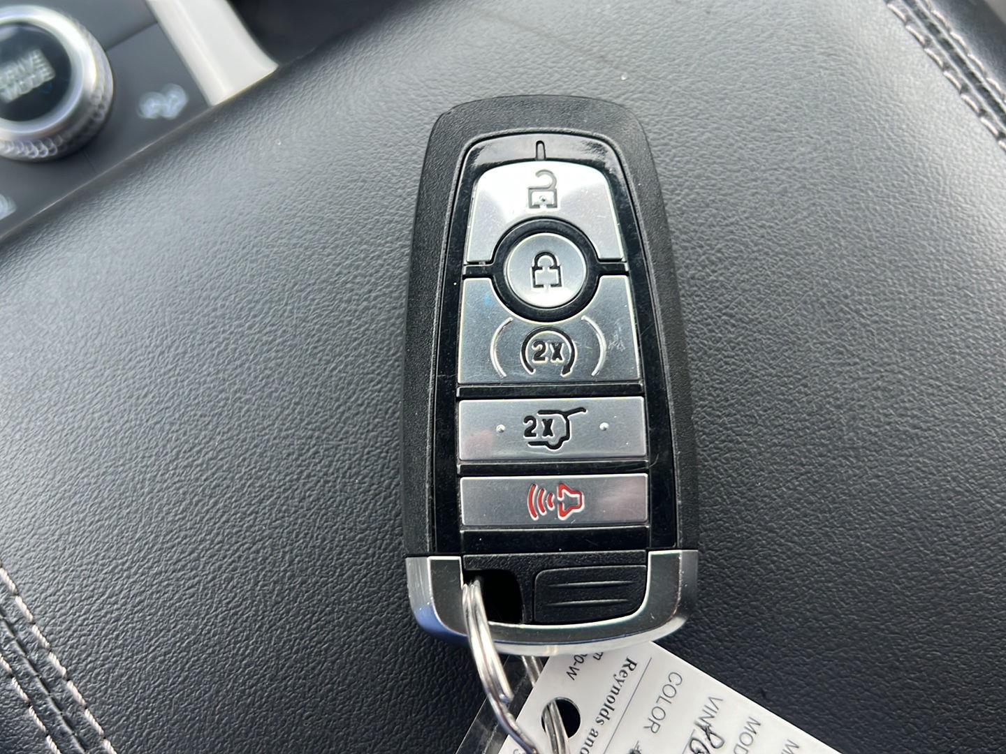 2023 Ford Explorer photo 47 of 51