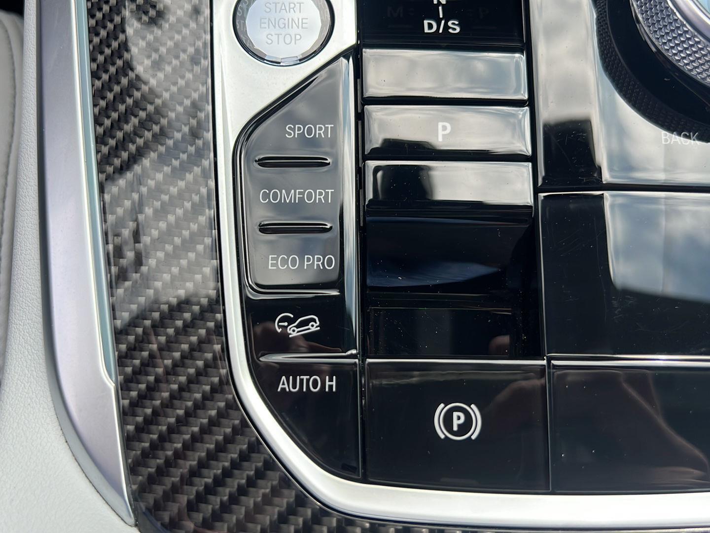 2025 BMW X5 photo 37 of 52