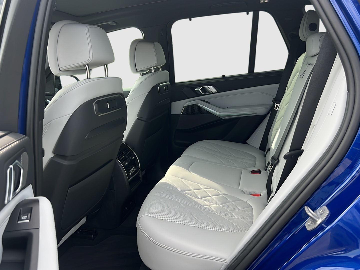 2025 BMW X5 photo 49 of 52