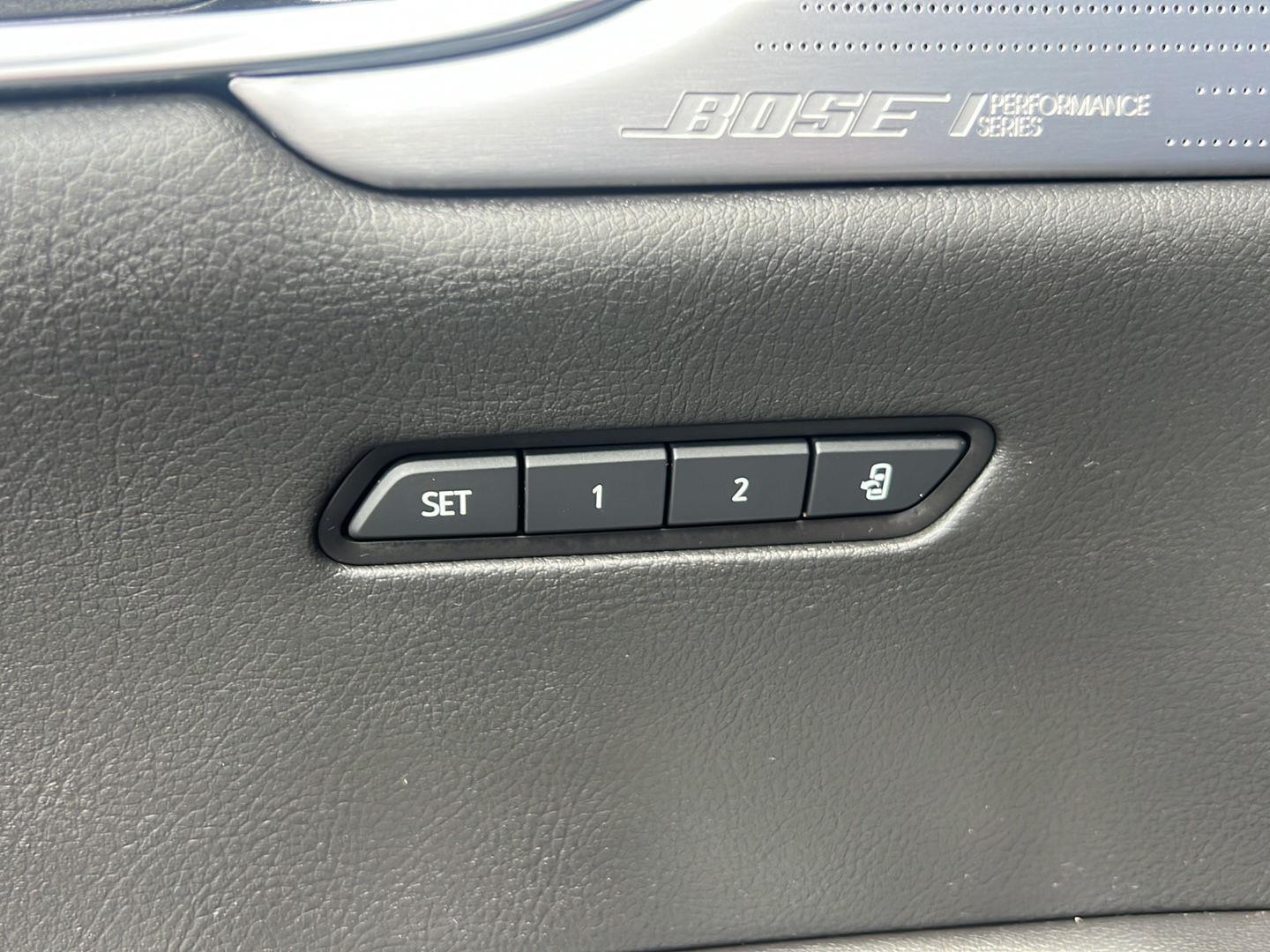 2025 Cadillac XT6 photo 22 of 60