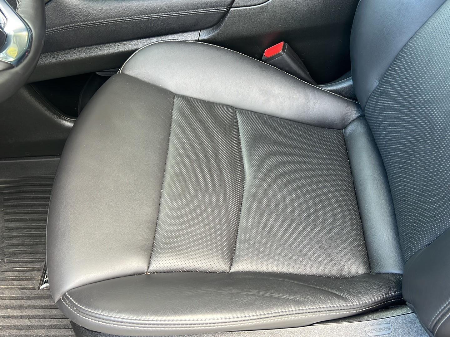 2025 Cadillac XT6 photo 26 of 60