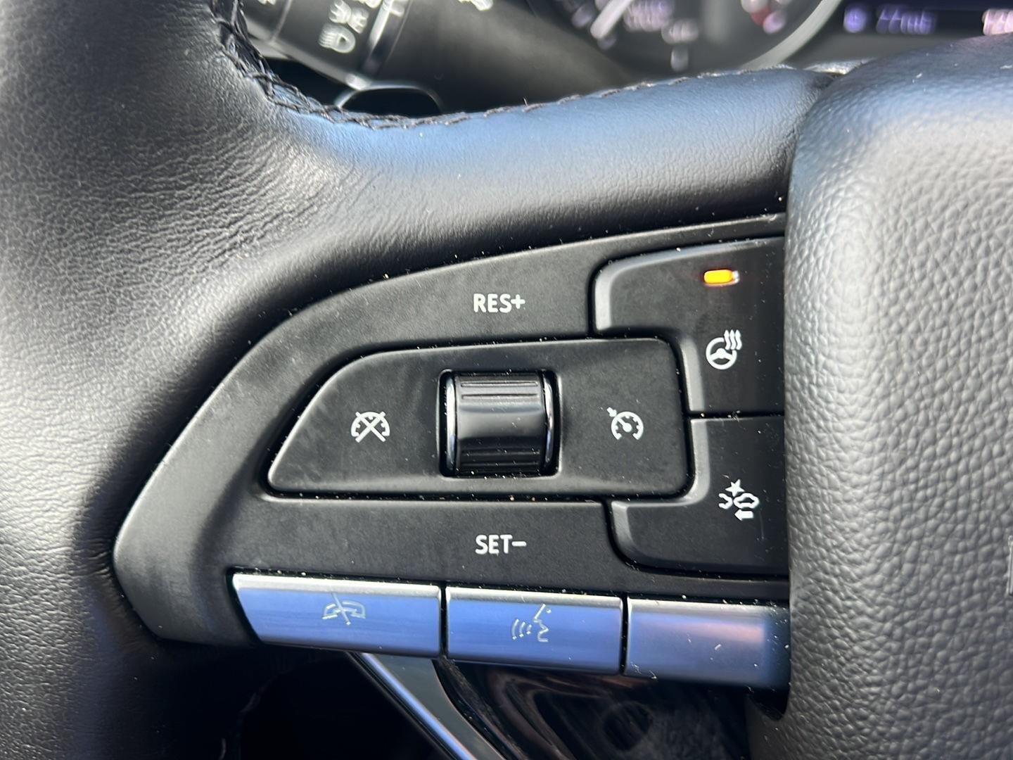 2025 Cadillac XT6 photo 32 of 60