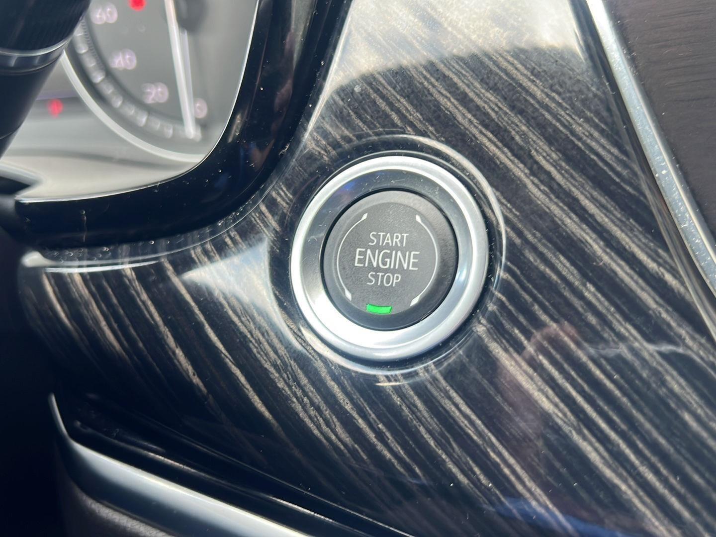 2025 Cadillac XT6 photo 37 of 60