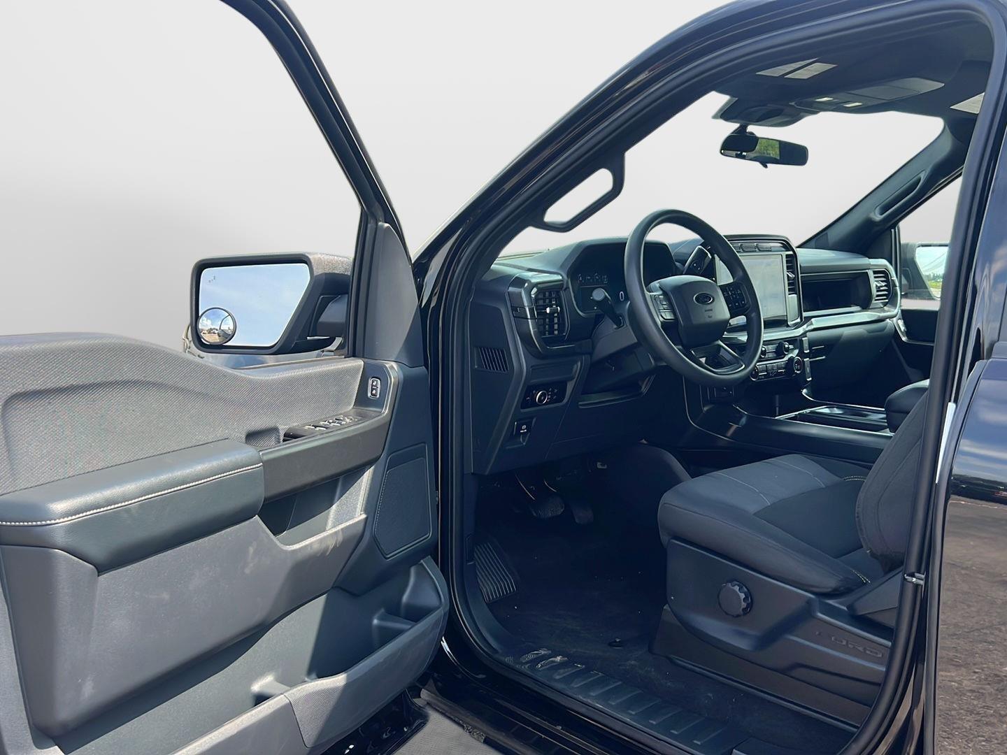 2024 Ford F-150 photo 14 of 41
