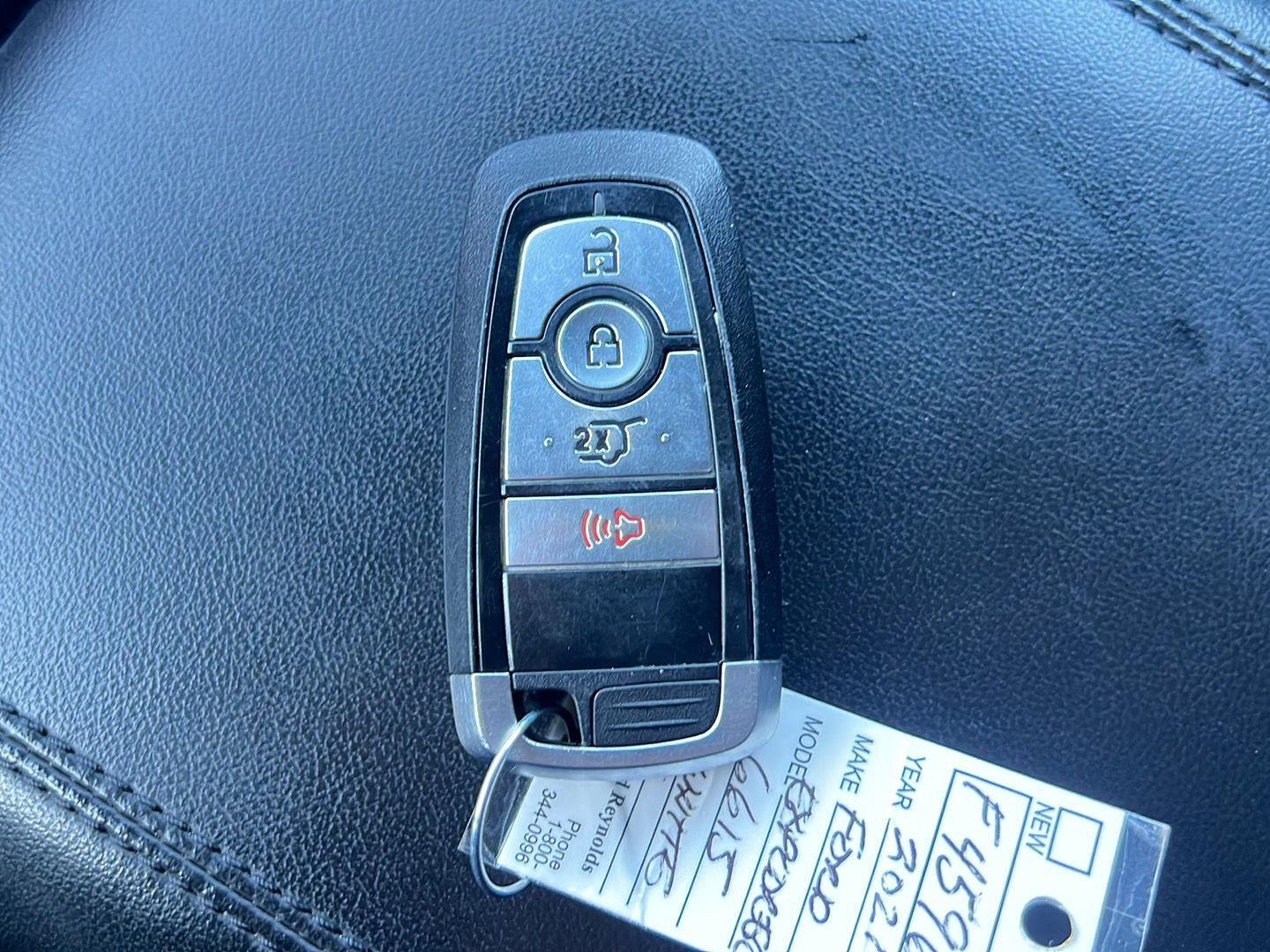 2021 Ford Explorer photo 40 of 47