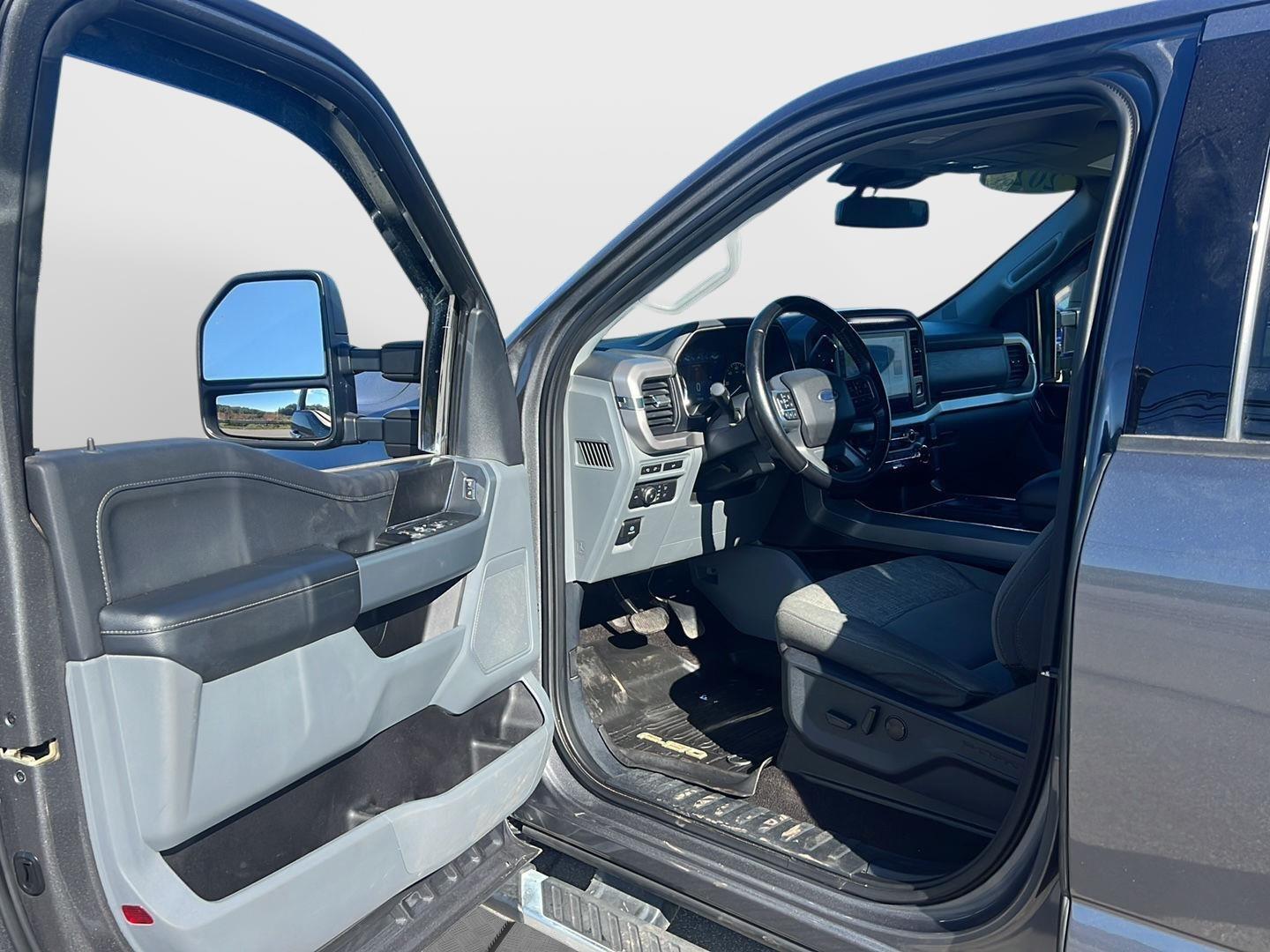 2022 Ford F-150 photo 17 of 50