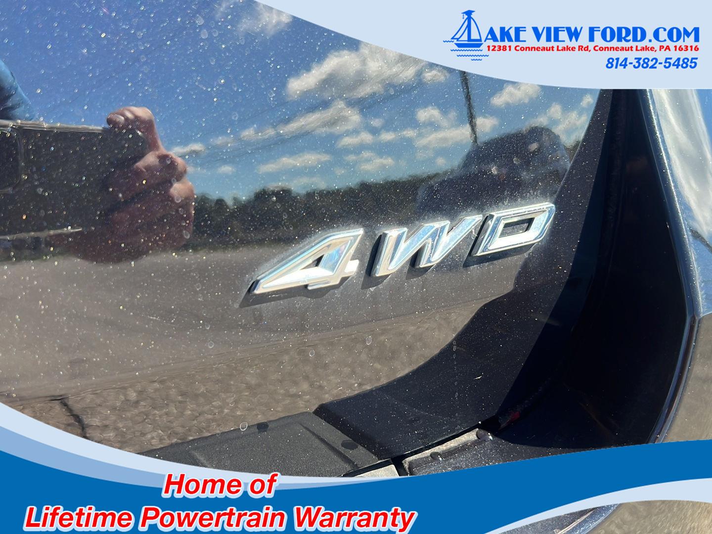 2023 Ford Explorer photo 11 of 52
