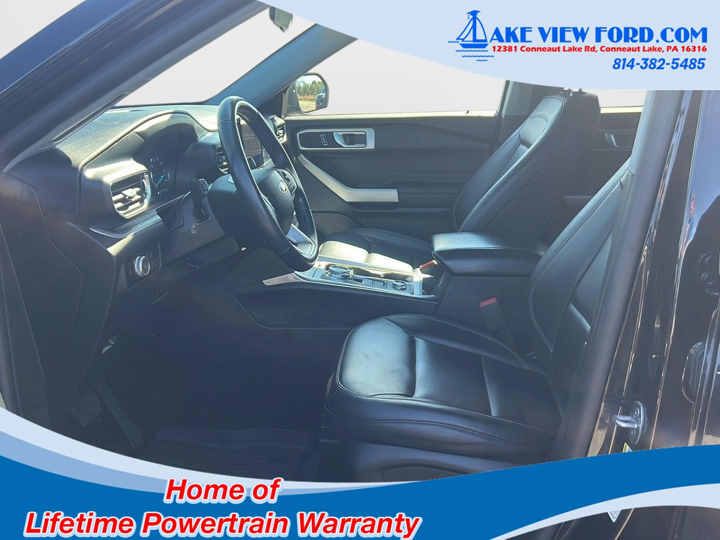 2023 Ford Explorer photo 19 of 52