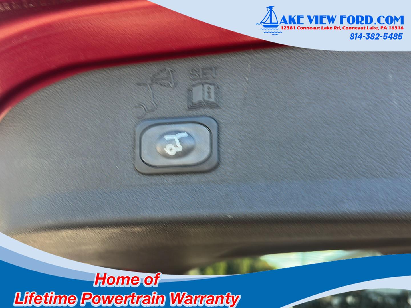 2018 Ford Escape photo 12 of 37