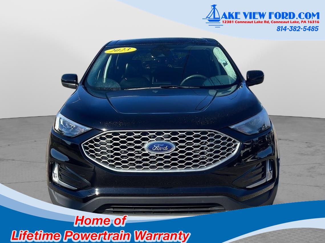 2023 Ford Edge photo 18 of 45