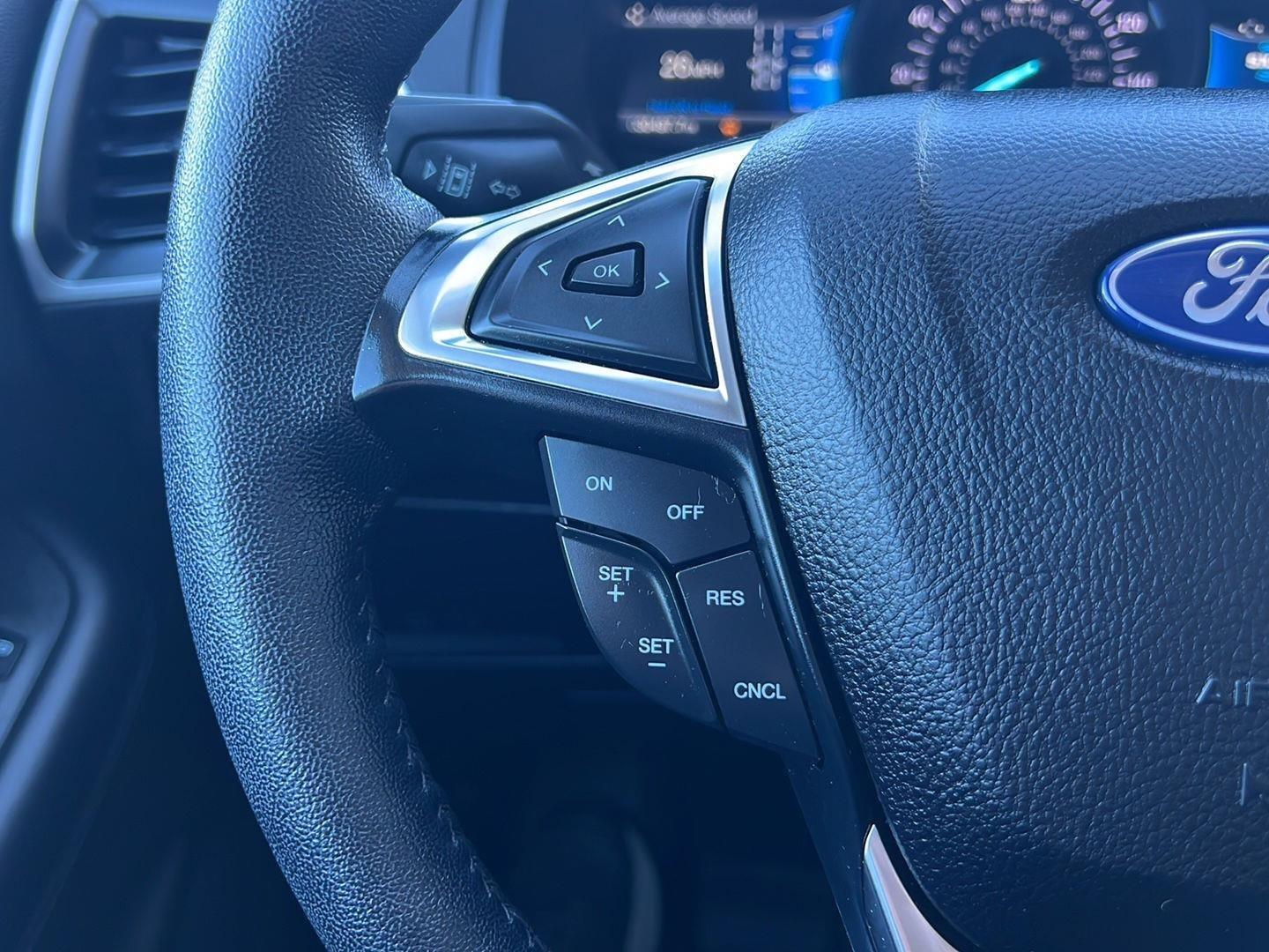 2023 Ford Edge photo 28 of 45