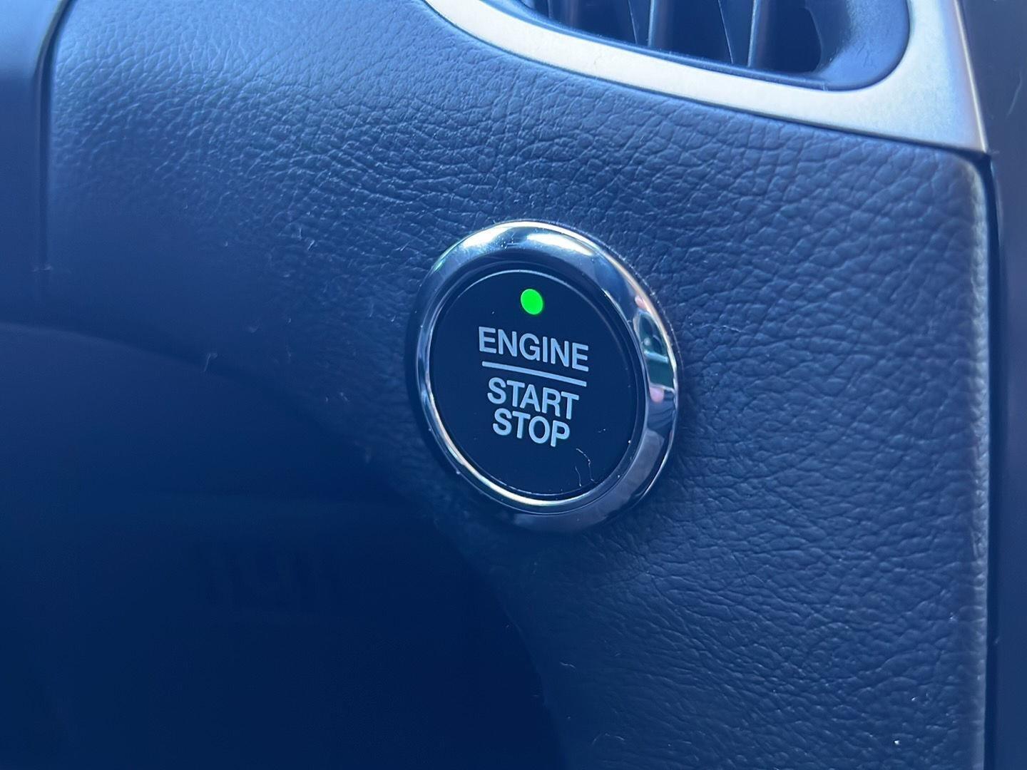 2023 Ford Edge photo 33 of 45