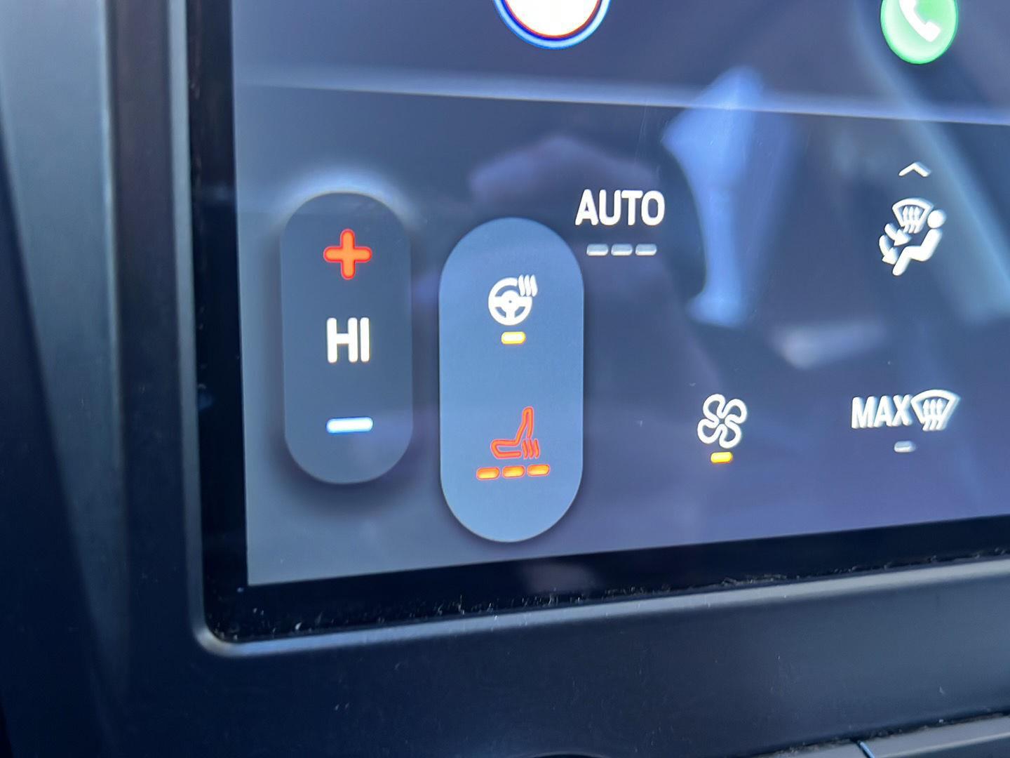 2023 Ford Edge photo 38 of 45