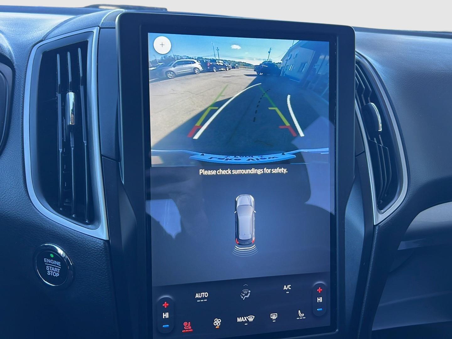 2023 Ford Edge photo 40 of 45