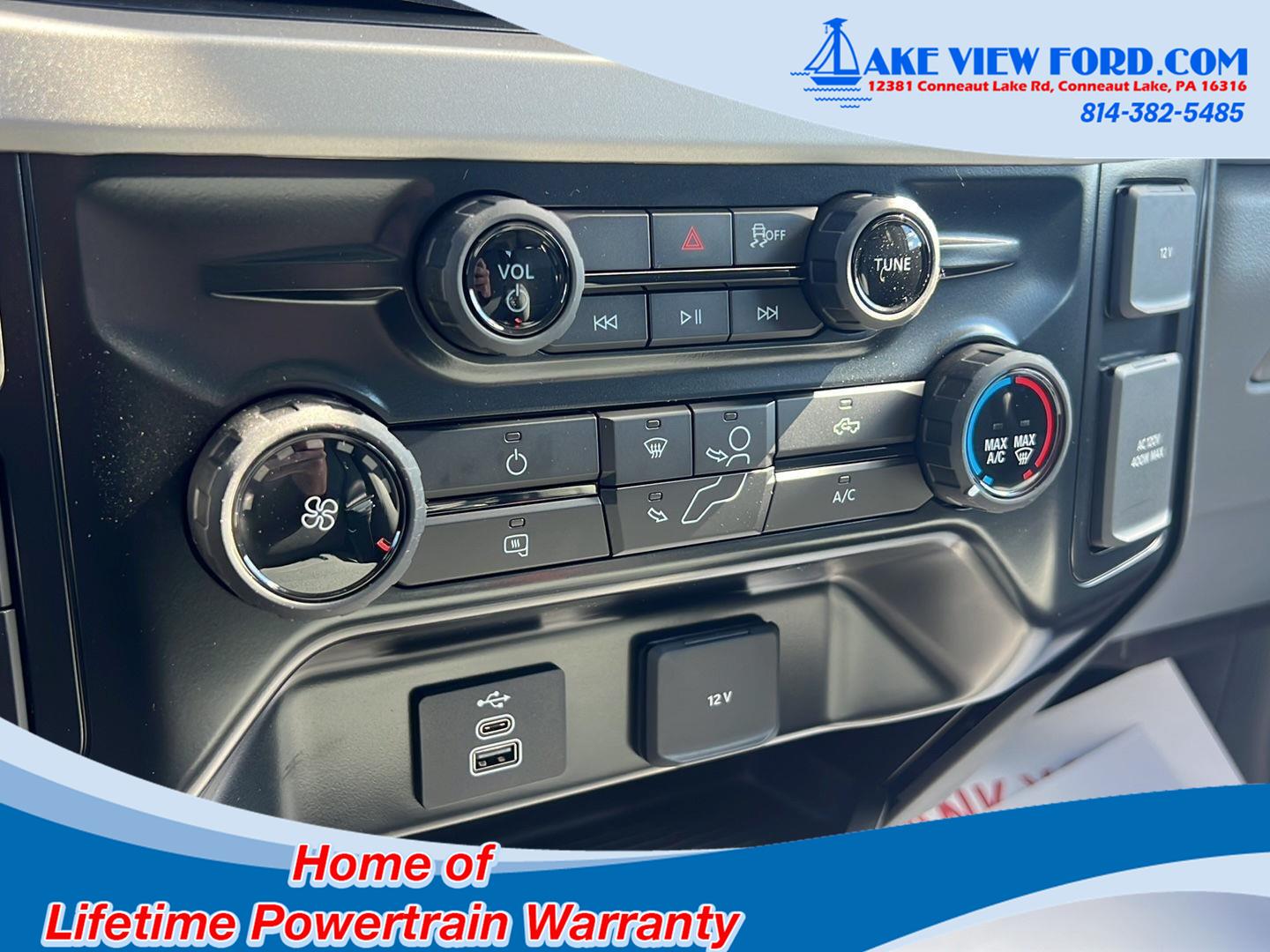 2027 FORD F250 photo 35 of 44