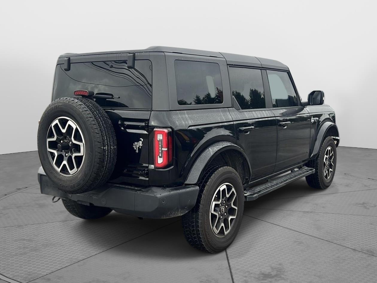 2024 Ford Bronco photo 11 of 46