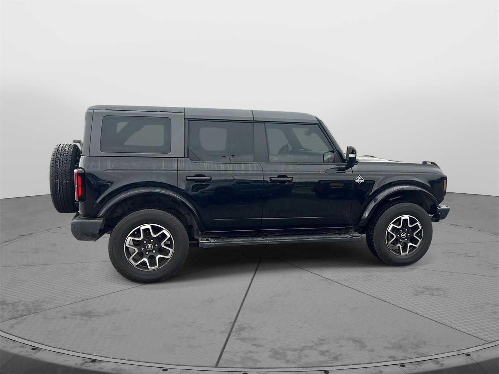 2024 Ford Bronco photo 12 of 46