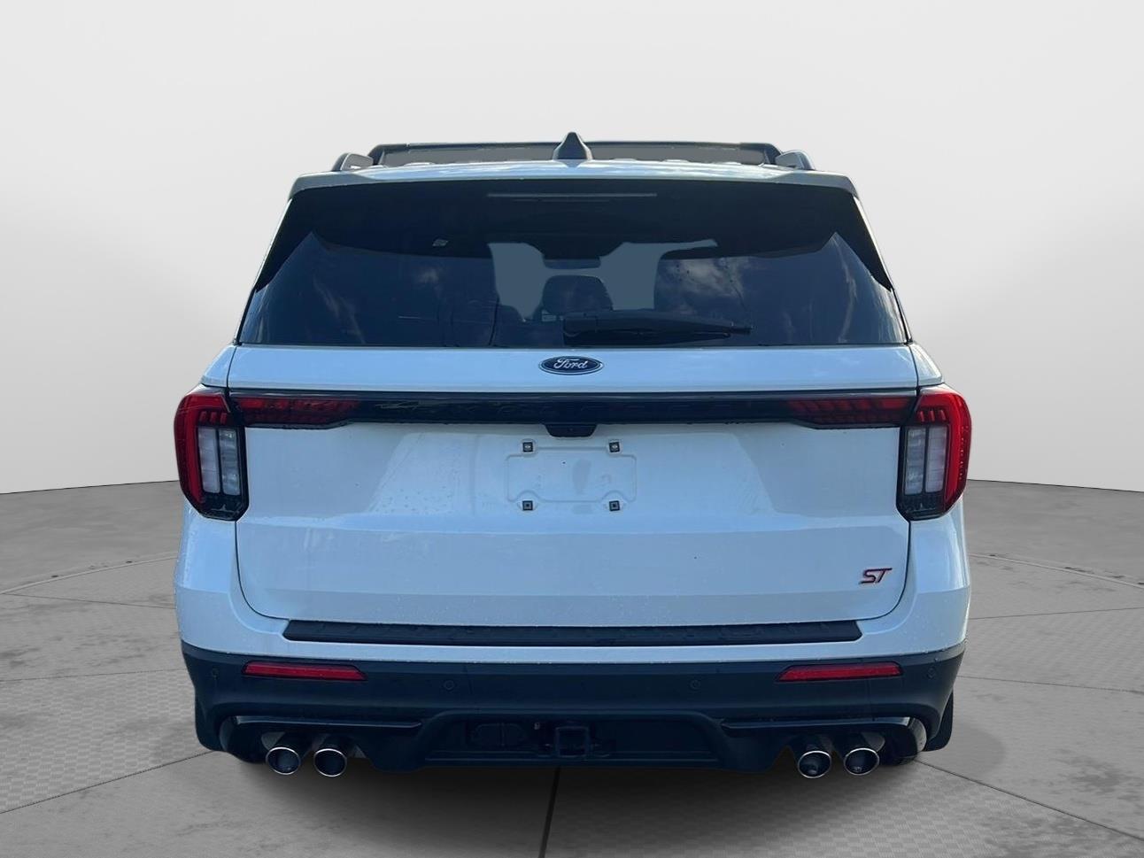2025 Ford Explorer photo 8 of 62