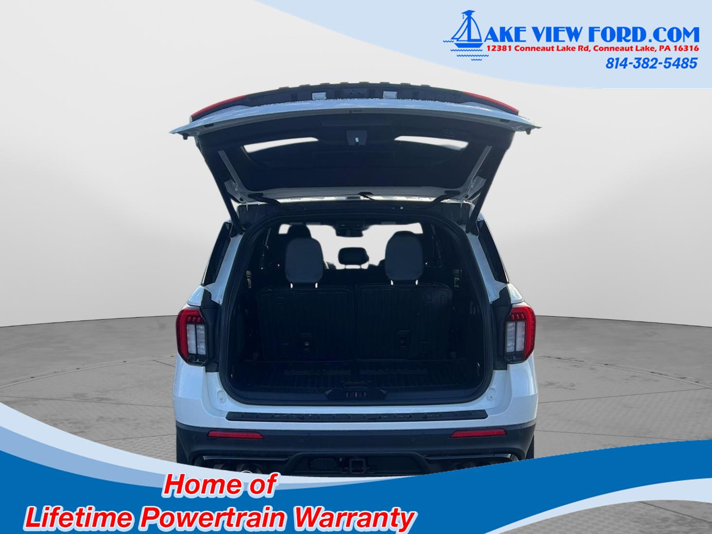 2025 Ford Explorer photo 9 of 62