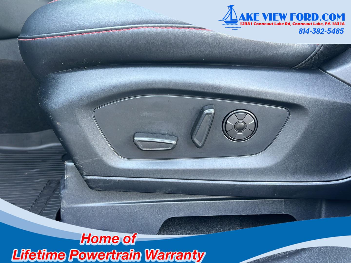 2025 Ford Explorer photo 27 of 62