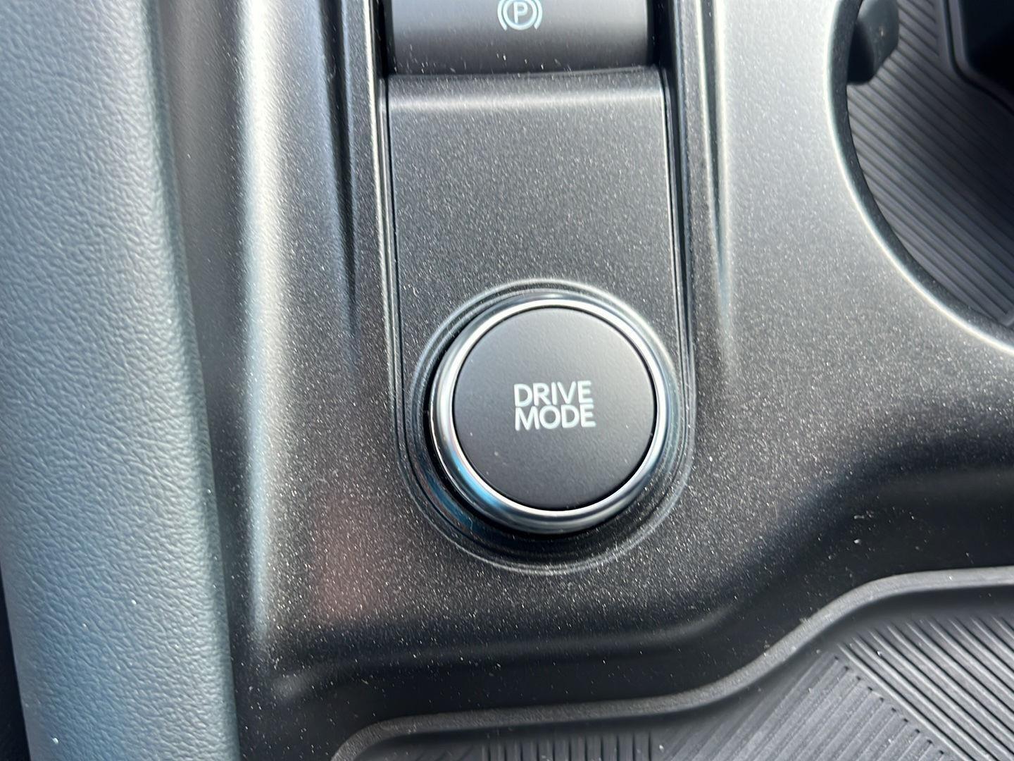2025 Ford Explorer photo 40 of 62