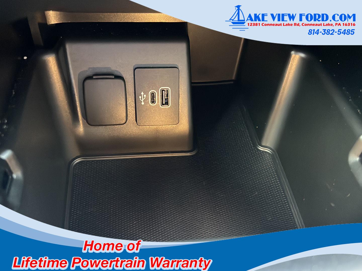 2025 Ford Explorer photo 53 of 62