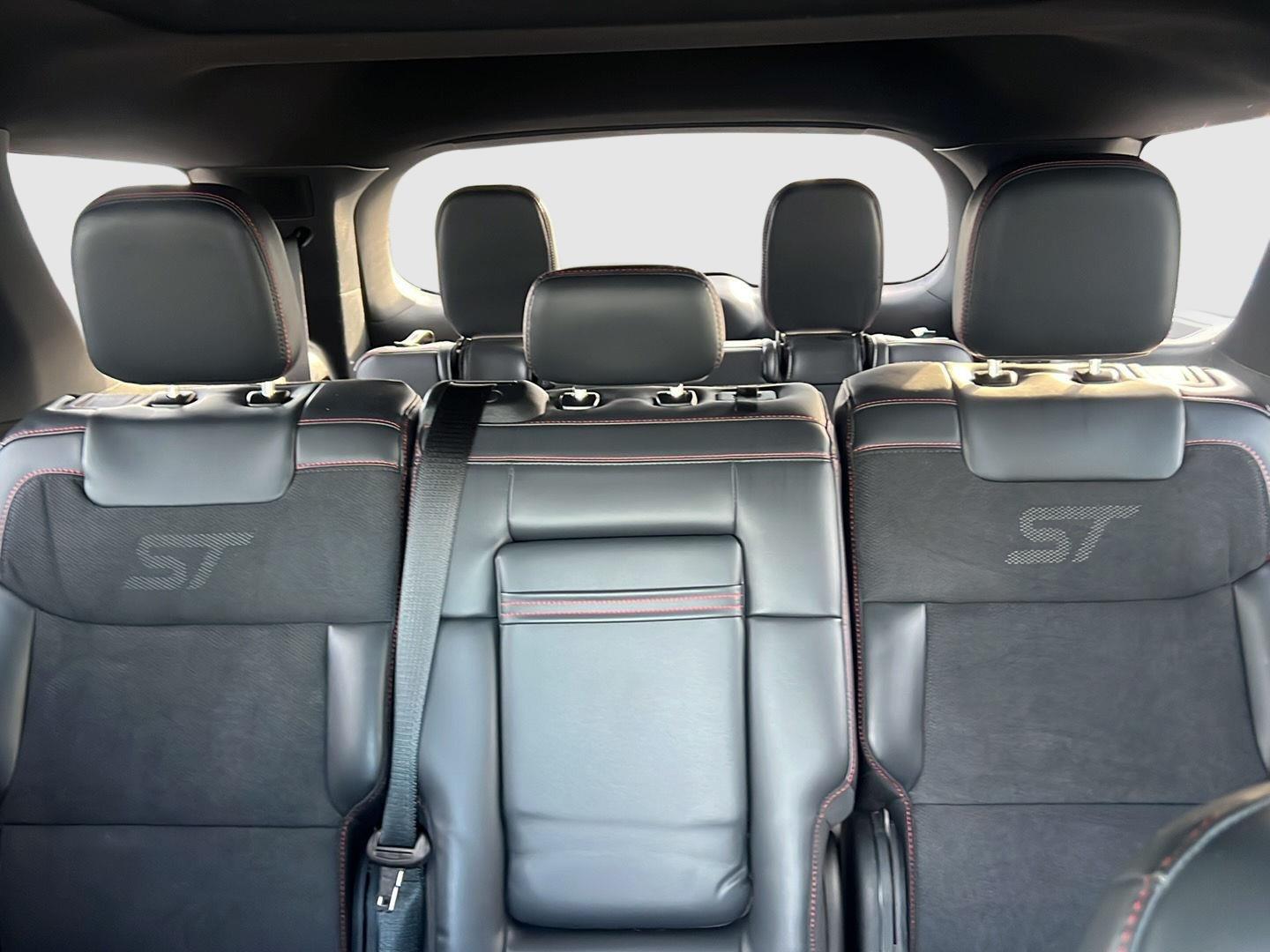 2025 Ford Explorer photo 58 of 62