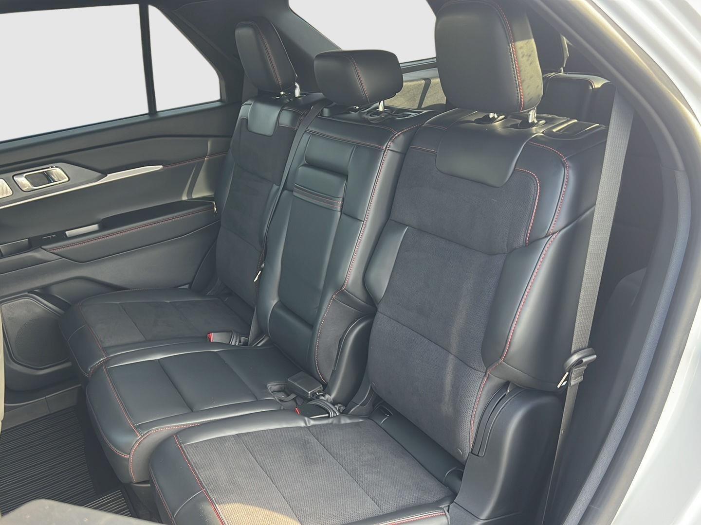 2025 Ford Explorer photo 59 of 62