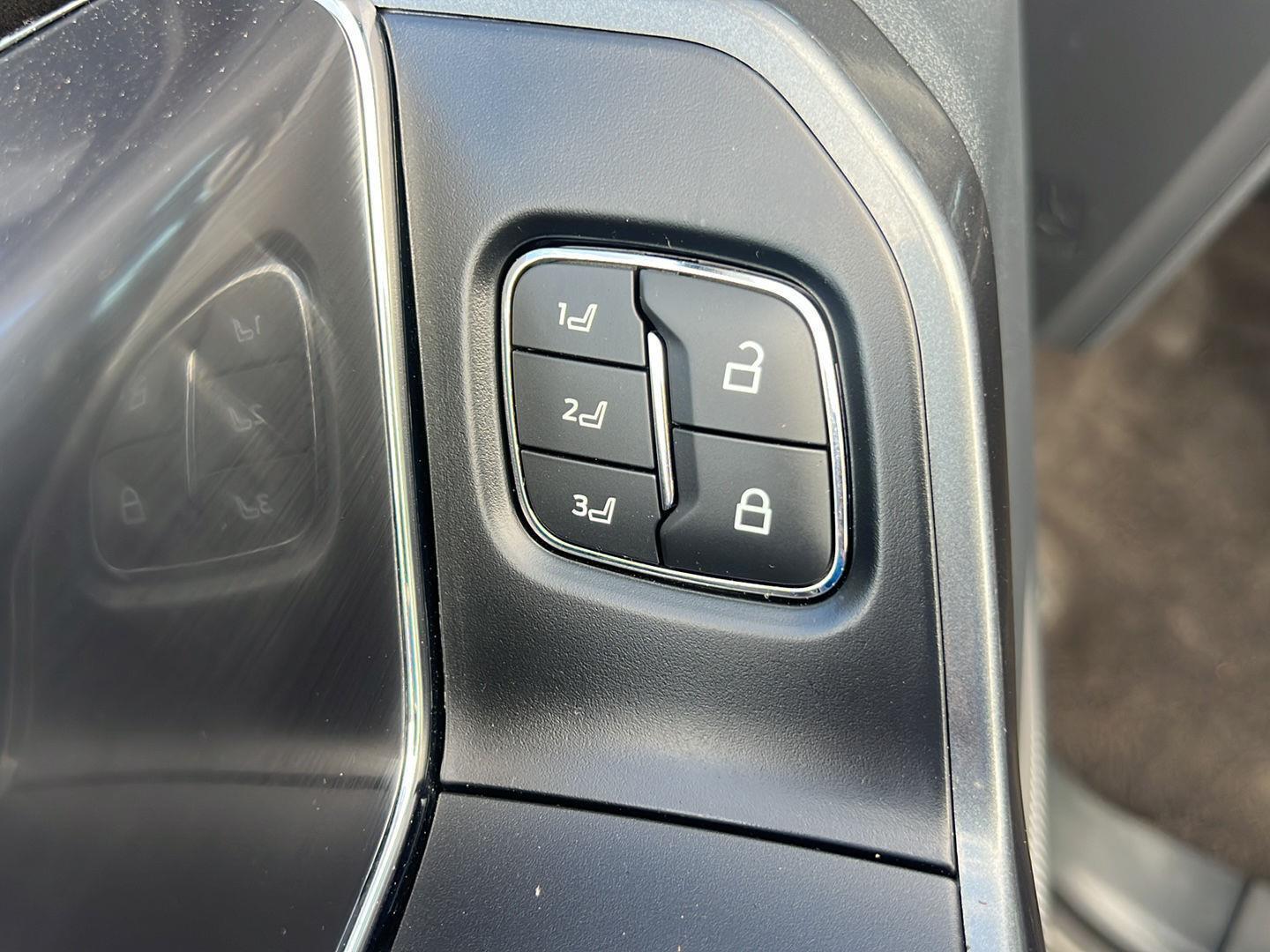 2023 Ford F-150 photo 23 of 56