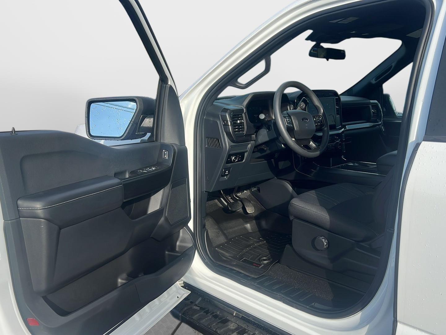 2024 Ford F-150 photo 15 of 41